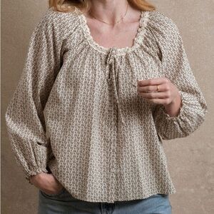 Chic Cream Floral Blouse